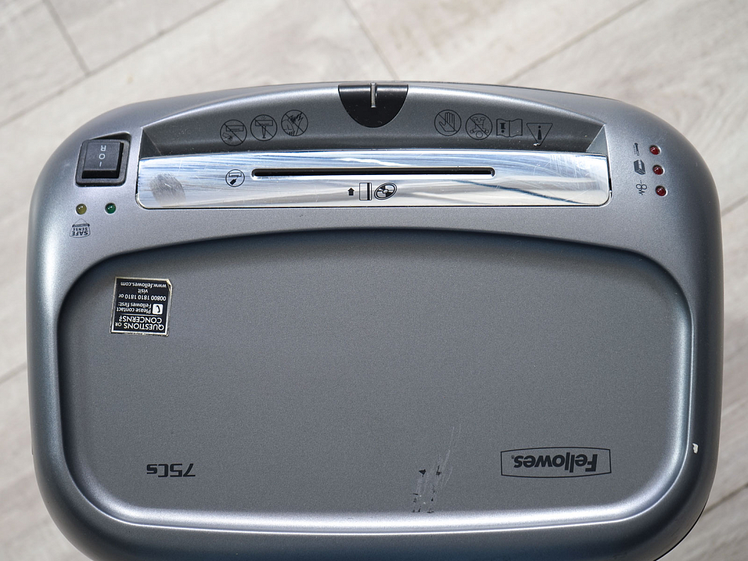 Шредер Fellowes 75Cs Пластик Чёрный Россия (962-20063)