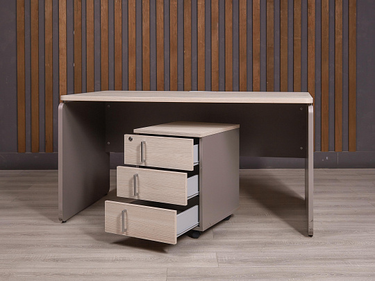 Стол с тумбой Accord ДСП Ясень шимо Россия