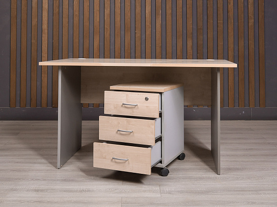 Стол с тумбой ДСП Дуб Россия