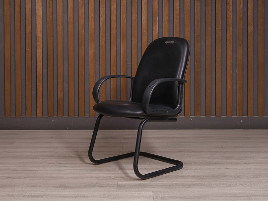 Конференц-кресло CHAIRMAN Искусственная кожа Чёрный Россия