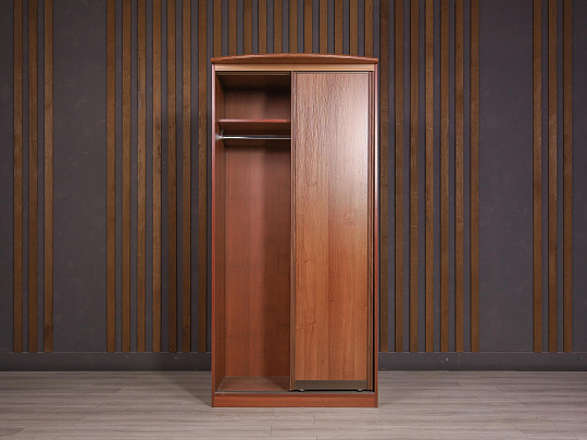 Шкаф для одежды ДСП Орех Россия