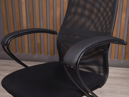 Офисное кресло Metta Ткань Чёрный Россия