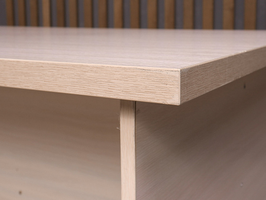 Стол для переговоров ДСП Дуб Россия