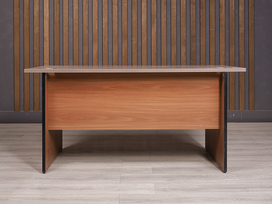 Стол прямоугольный ДСП Ясень шимо Россия