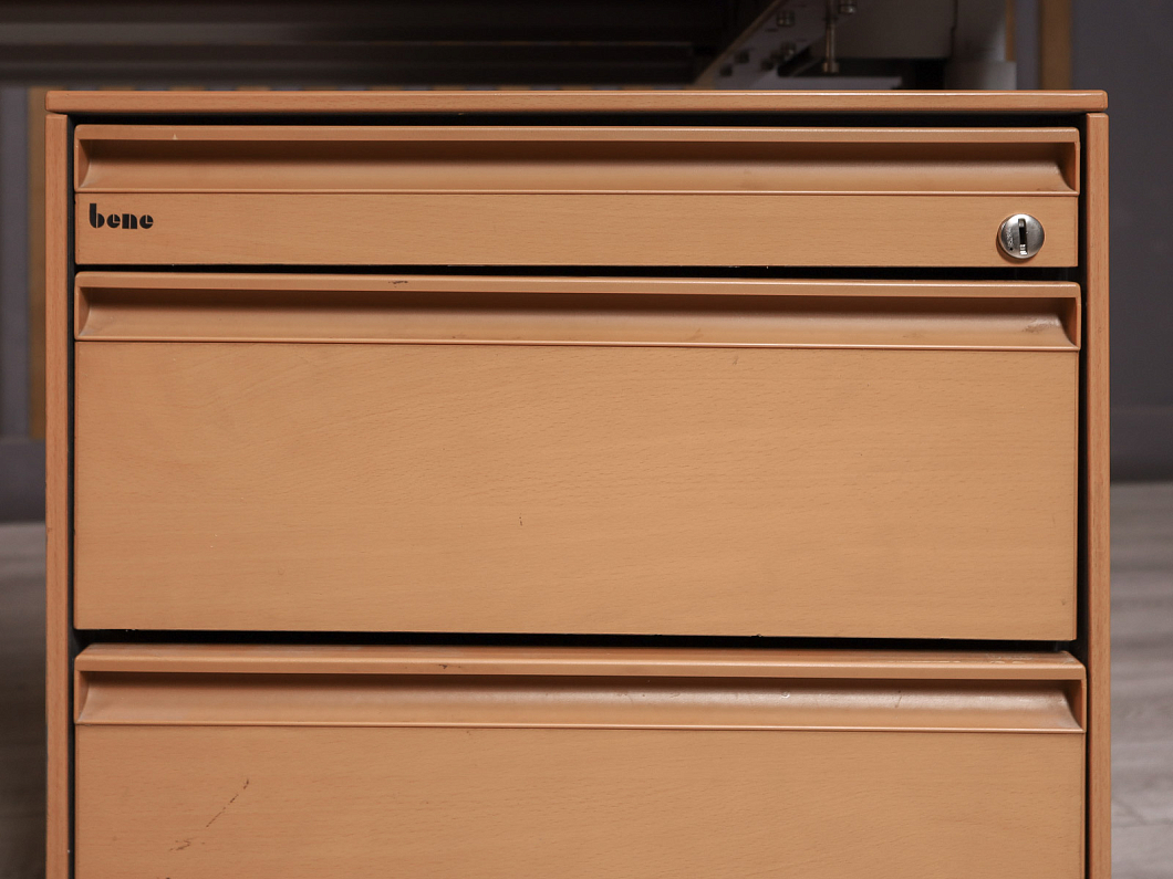 Стол с тумбой Bene ДСП Бук Италия (21532-11085)