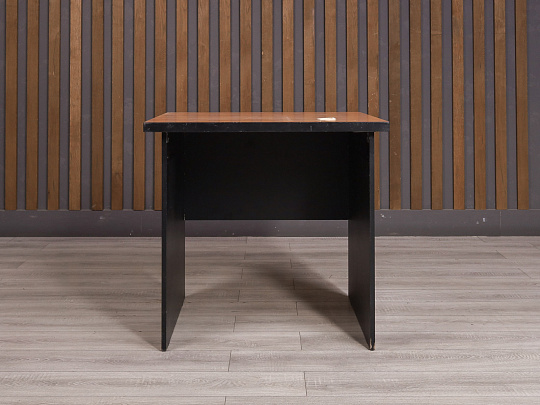 Стол прямоугольный ДСП Орех Россия