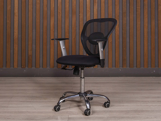 Офисное кресло Ткань Чёрный Россия