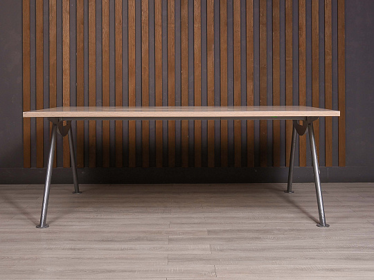 Стол для переговоров ДСП Ясень шимо Россия