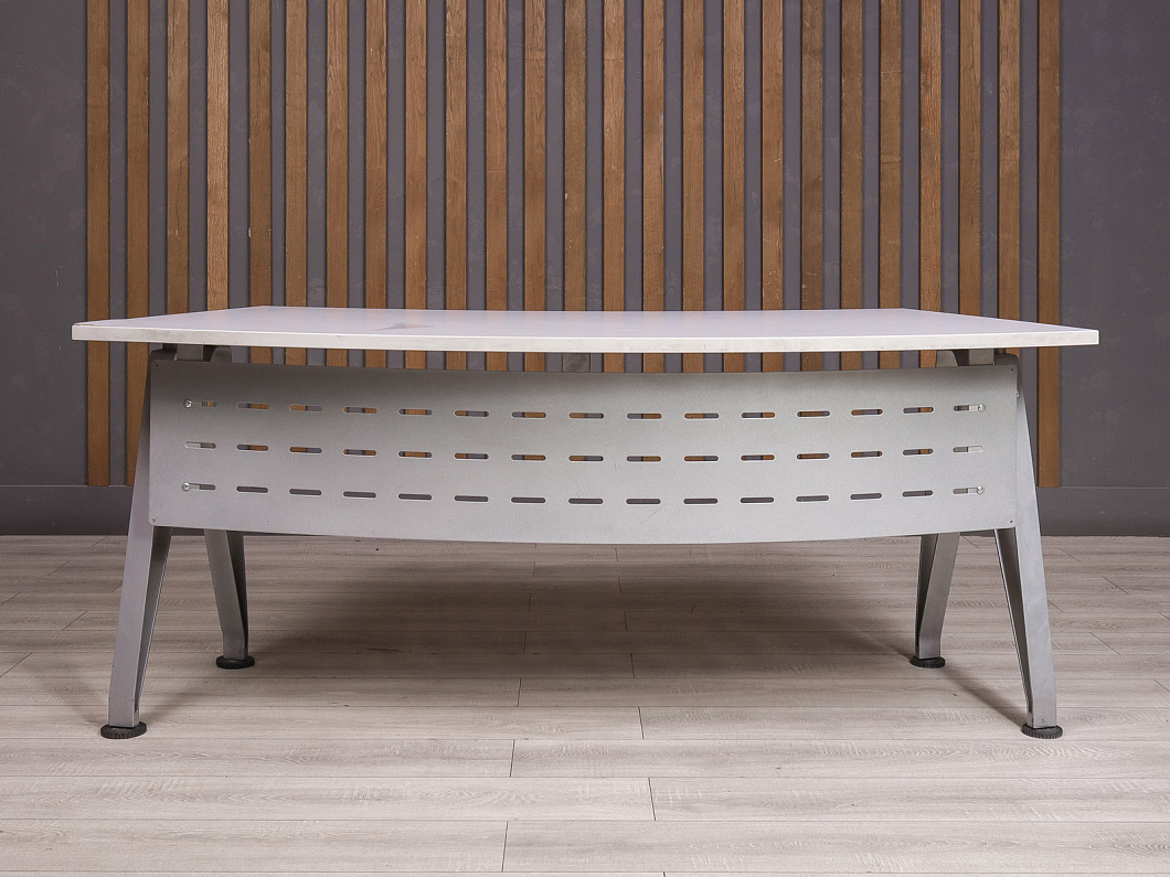 Стол эргономичный ДСП Серый Россия (23264-14105)