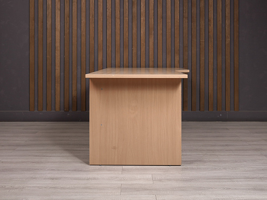 Стол эргономичный ДСП Клен Россия