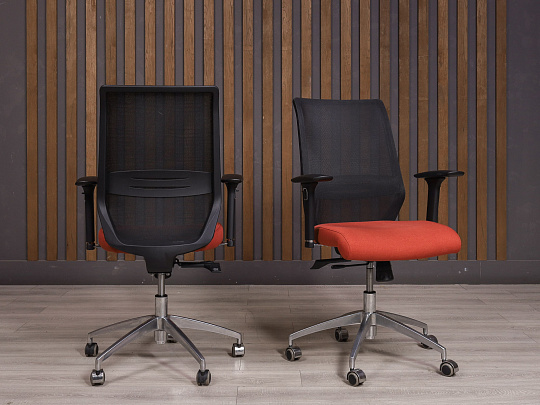 Офисное кресло Ткань Красный Россия