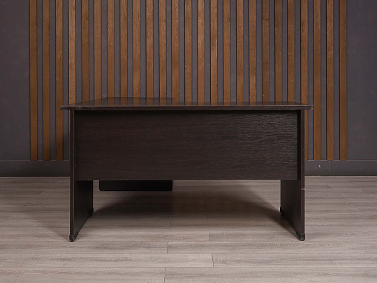 Стол с тумбой ДСП Венге Россия