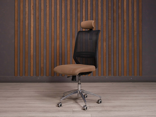Офисное кресло Ткань Бежевый Россия
