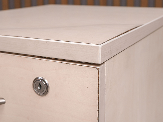 Тумба подкатная ДСП Дуб Россия