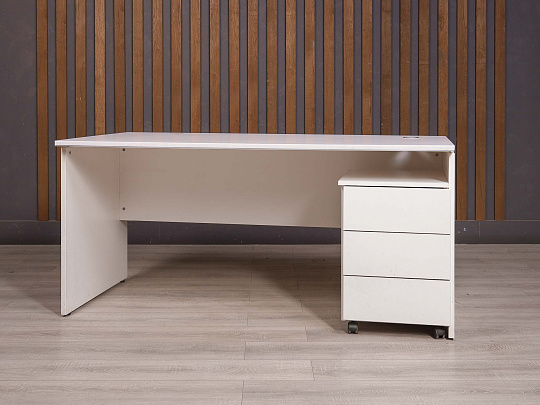 Стол с тумбой ДСП Белый Россия