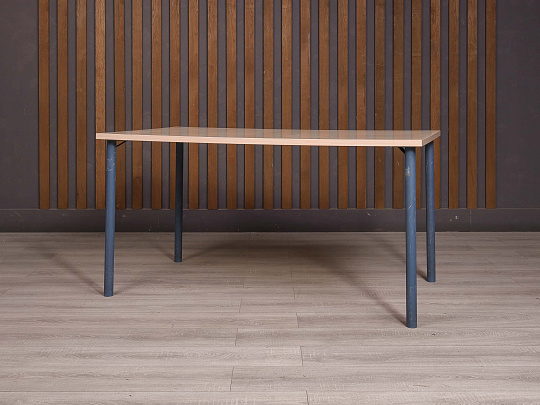 Стол прямоугольный ДСП Дуб Россия