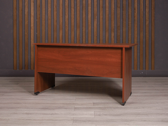 Стол эргономичный ДСП Вишня Россия