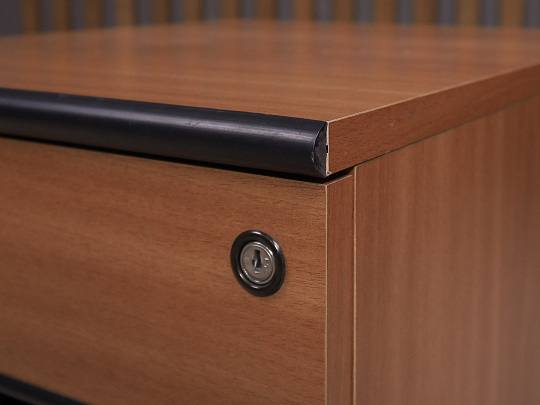 Тумба подкатная ДСП Орех Россия