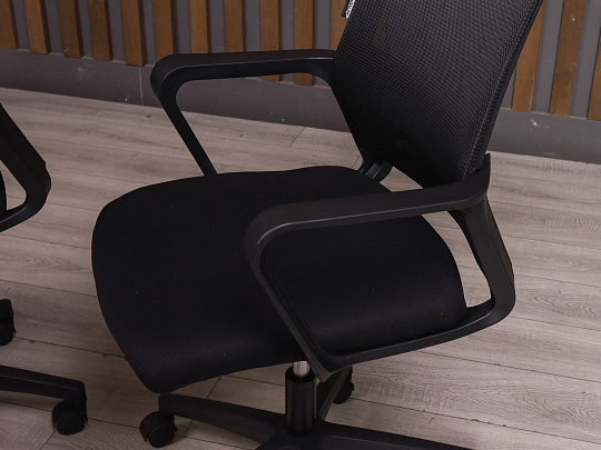 Офисное кресло Ткань Чёрный Россия