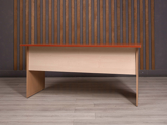 Стол эргономичный ДСП Венге Россия