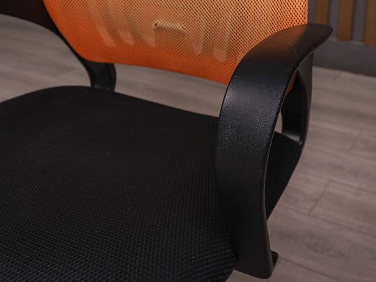 Офисное кресло Ткань Оранжевый Россия