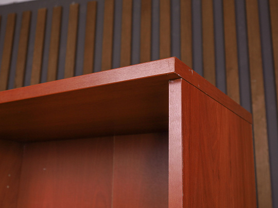 Шкаф-стеллаж для документов ДСП Вишня Россия