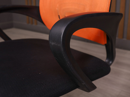Офисное кресло Ткань Оранжевый Россия