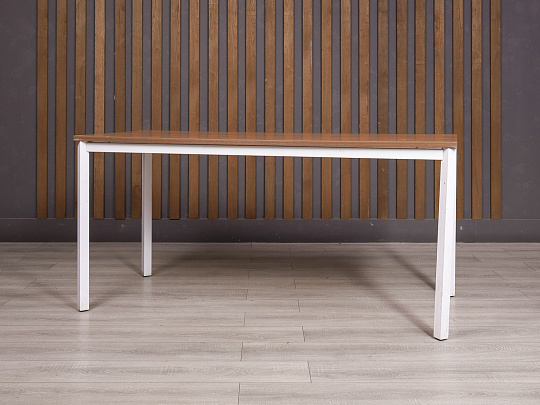 Стол прямоугольный ДСП Орех Россия