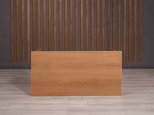 Стол прямоугольный ДСП Орех Россия