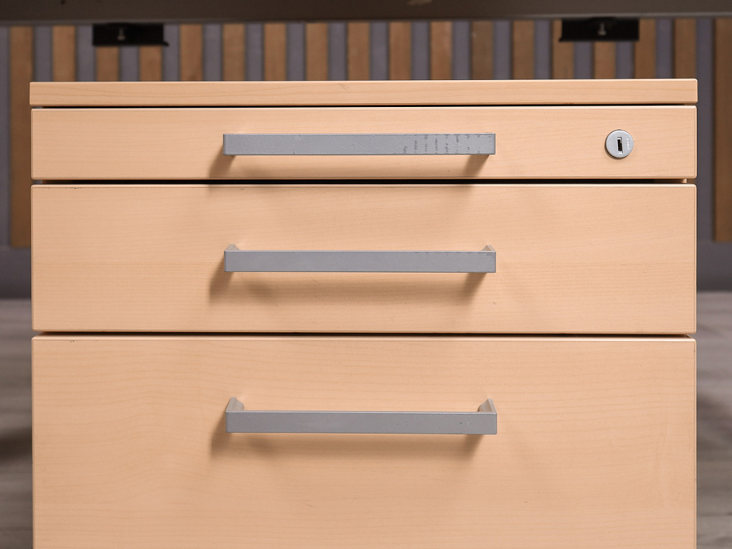 Стол с тумбой Steelcase ДСП Клен США (2157-14045)