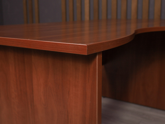 Стол с тумбой ДСП Вишня Россия