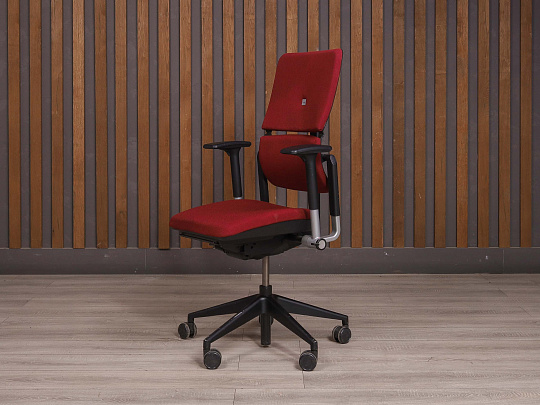 Офисное кресло Steelcase Ткань Бордовый США