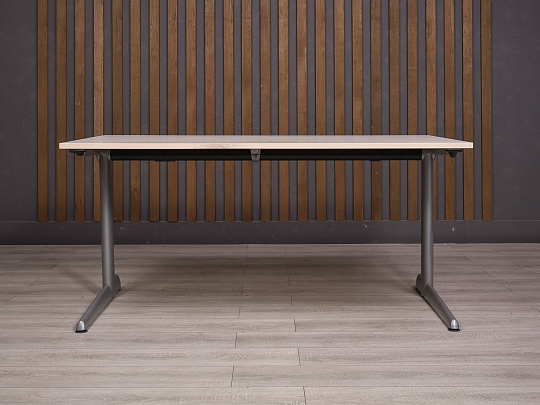 Стол прямоугольный ДСП Дуб Россия