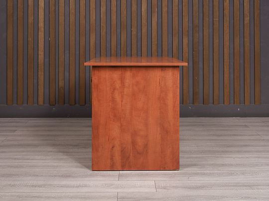 Стол с тумбой ДСП Мерано Россия