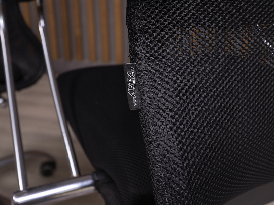 Офисное кресло Metta Ткань Чёрный Россия