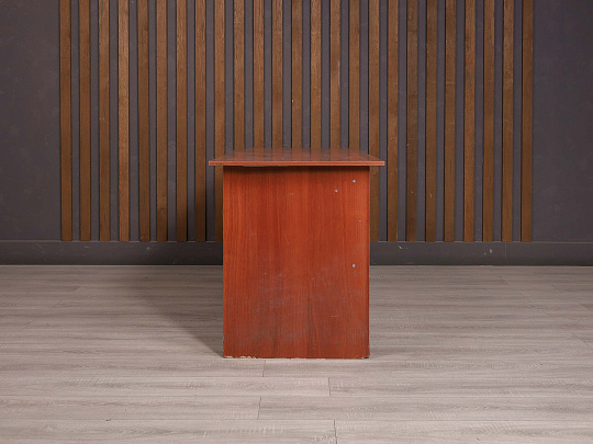 Стол прямоугольный ДСП Вишня Россия