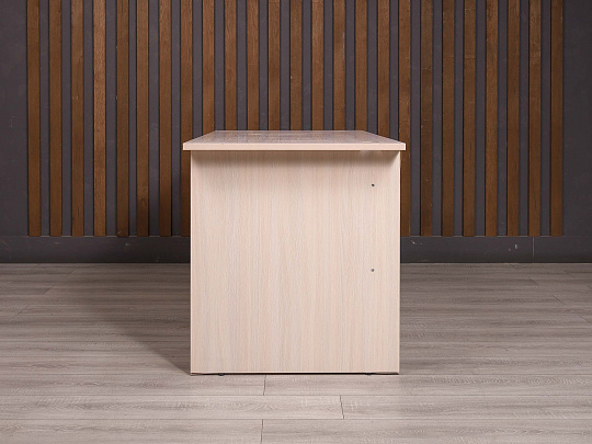 Стол прямоугольный ДСП Дуб Россия