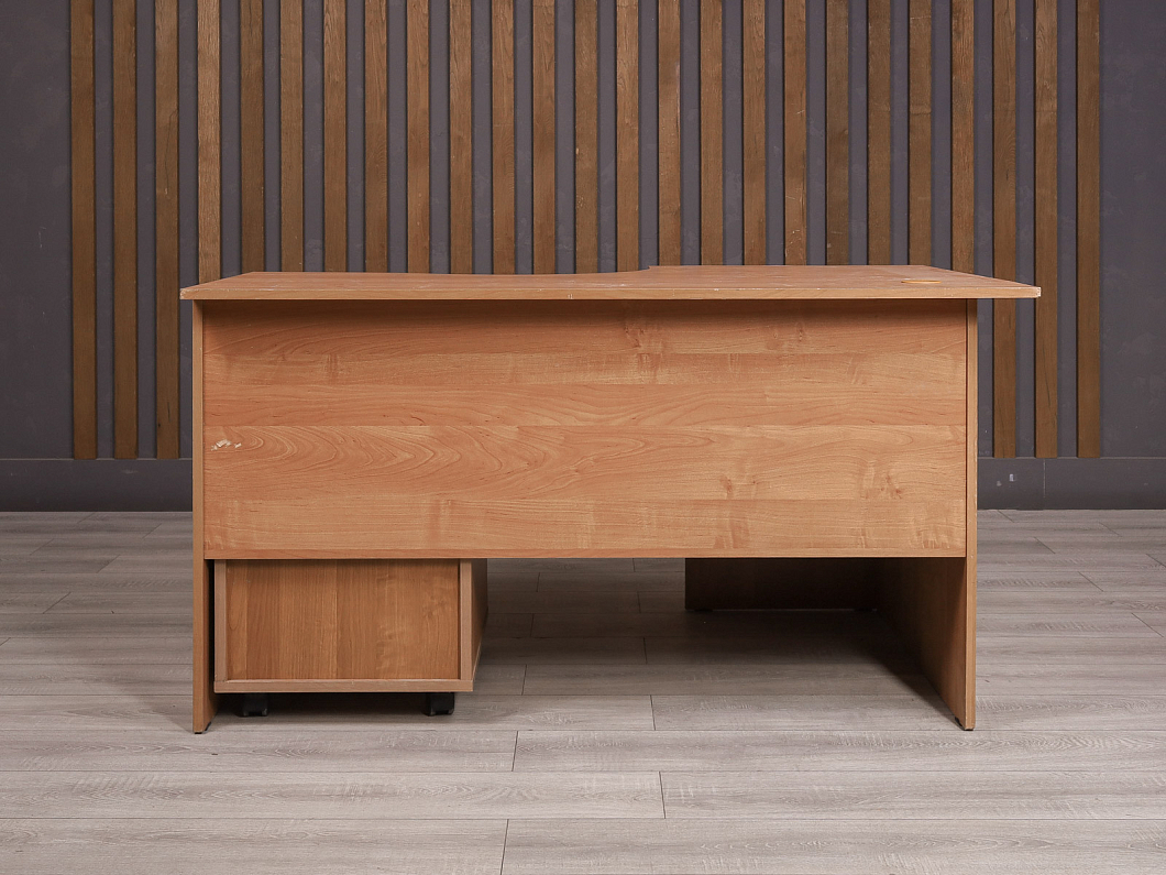 Стол с тумбой ДСП Орех Россия (2151-04125)