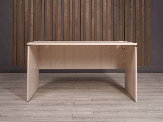 Стол прямоугольный ДСП Дуб Россия