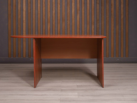 Стол прямоугольный ДСП Орех Россия