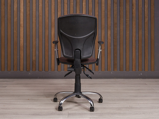 Офисное кресло Ткань Коричневый Россия