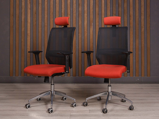Офисное кресло Ткань Красный Россия