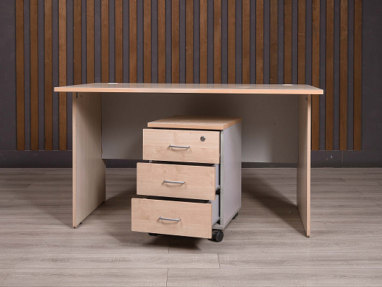 Стол с тумбой ДСП Дуб Россия