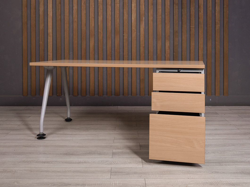 Стол с тумбой ДСП Клен Россия (21571-07115)