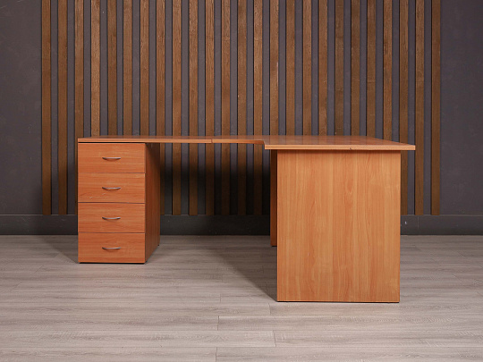 Стол с тумбой ДСП Ольха Россия