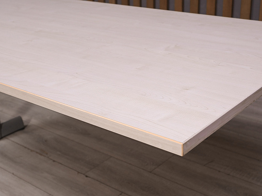 Стол прямоугольный ДСП Дуб Россия