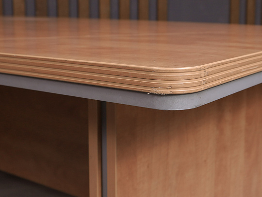 Стол руководителя Berlin ДСП Ольха Россия