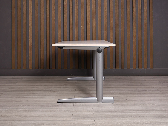 Стол прямоугольный ДСП Дуб Россия