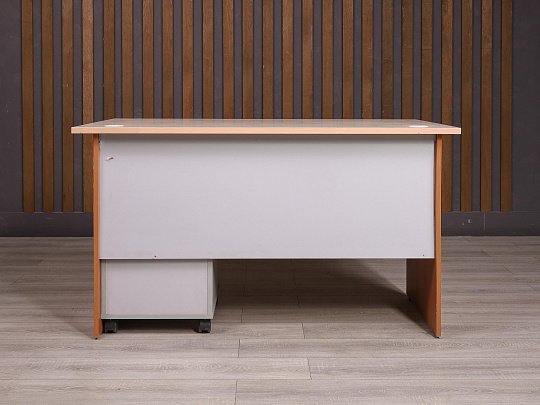 Стол с тумбой ДСП Дуб Россия