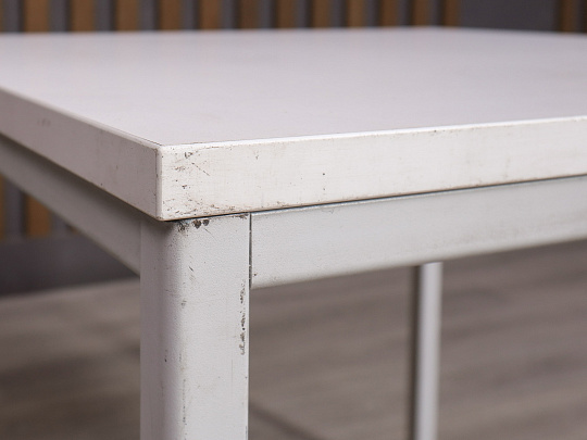 Стол для оргтехники ДСП Белый Россия